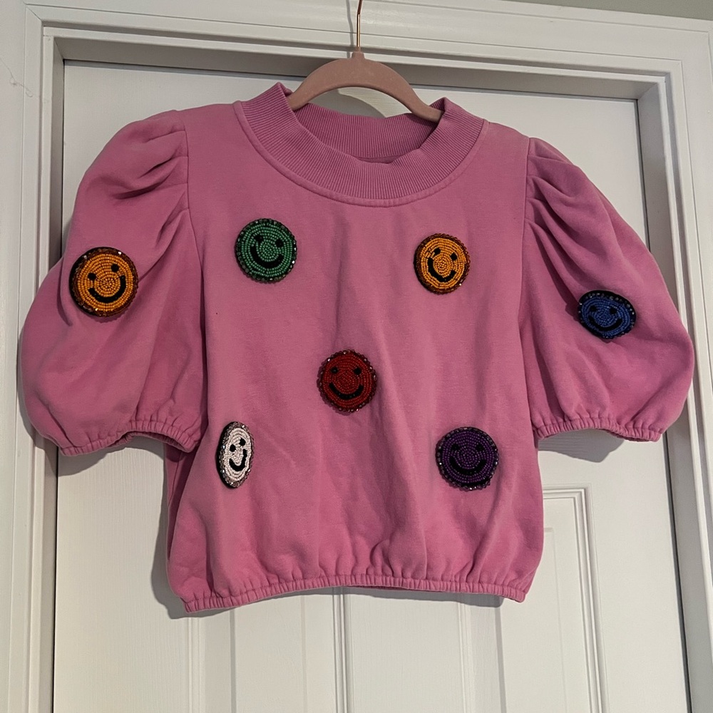 QUEEN OF SPARKLES Pink Crop Sweatshirt with 3D Beaded Smileys - Picture 3 of 5